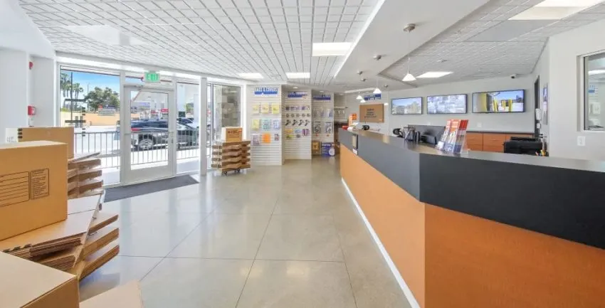 Main Desk